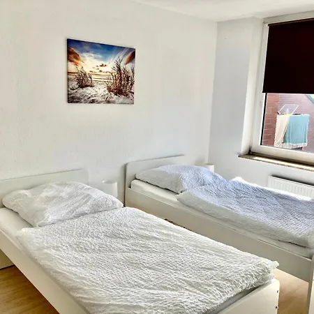 Mit Balkon In Apartment